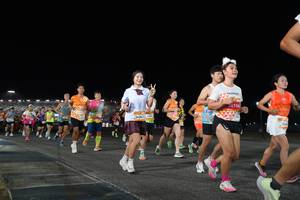 BIB: 7672, 26104, 200
                            <button type="button" onclick="openModal(22912749)" class="btn btn-primary btn-sm float-right btn-popup" data-toggle="modal" data-target=".modal-high-quality">
                        <i class="fas fa-shopping-cart"></i> Add to Cart
                    </button>
                                            <button type="button" onclick="isThisMe(22912749, true)" class="btn btn-success btn-sm float-right btn-popup btn-isme hidden" data-toggle="tooltip" data-placement="bottom" title="นี่คือรูปของคุณใช่ไหม คลิกที่นี่เพื่อเอาเข้าอัลบั้ม">
                        <i class="fas fa-plus"></i> Add to album
                    </button>
                    <button type="button" onclick="isThisMe(22912749, false)" class="btn btn-warning btn-sm float-right btn-popup btn-isnotme hidden">
                        <i class="fas fa-ban"></i> Remove from album
                    </button>